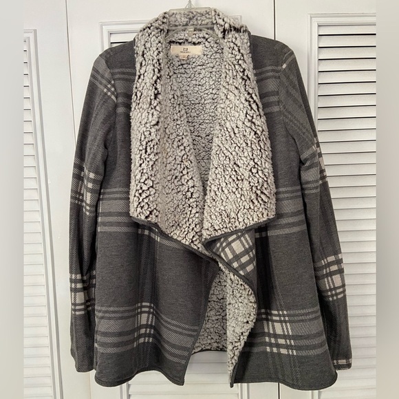Thread & Supply Gray and Cream Plaid Sherpa Lined Open Front Short Jacket Size L - Picture 1 of 11